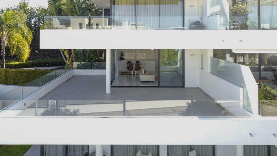 Discover This Exclusive Apartment for Sale in Cataleya Estepona 3