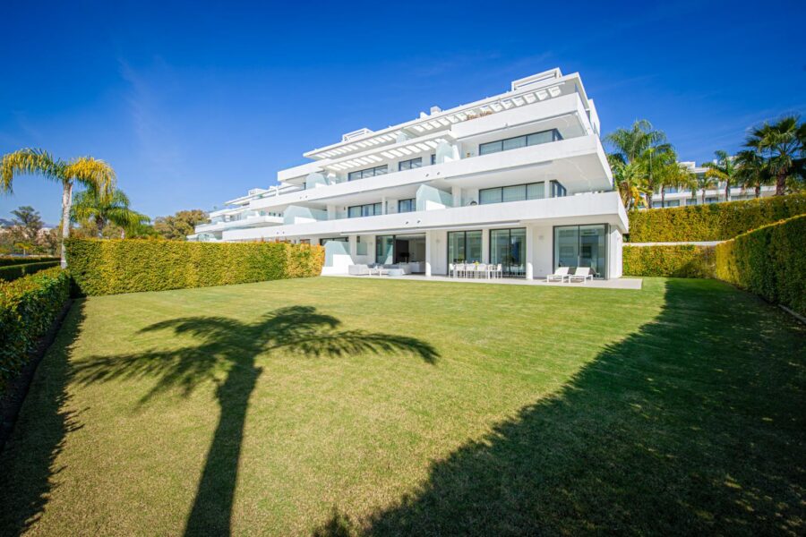 Luxury Ground Floor Living for sale in Cataleya Estepona 6
