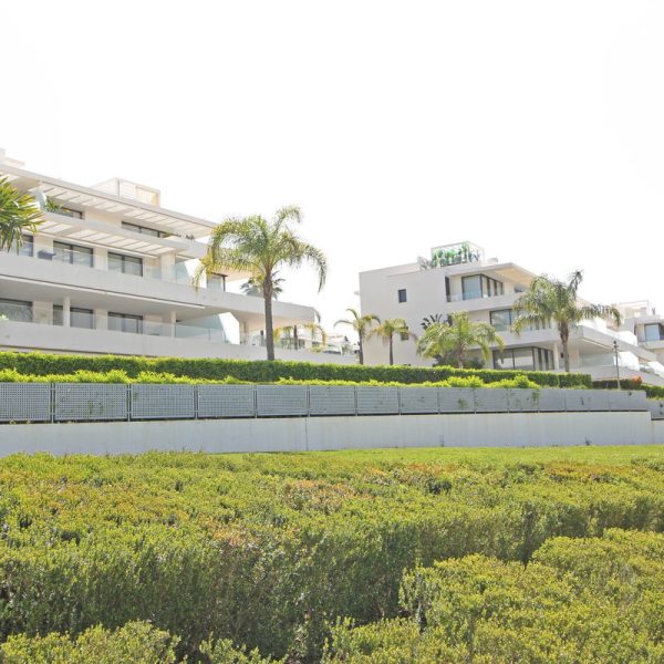 Apartment with Big Terrace for sale in Cataleya Estepona 3