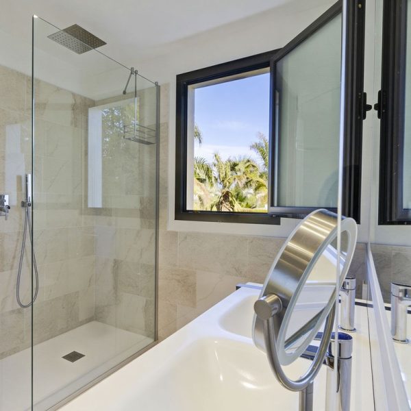 Discover-This-Exclusive-Apartment-for-Sale-in-Cataleya-Estepona (12)