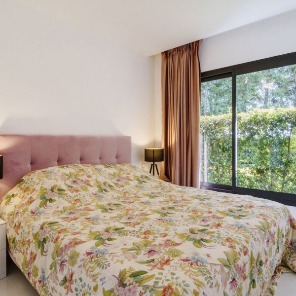 Discover-This-Exclusive-Apartment-for-Sale-in-Cataleya-Estepona (13)