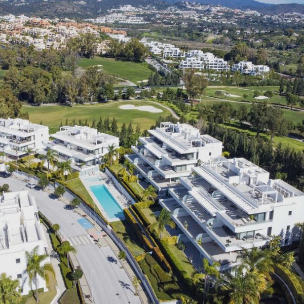 Discover-This-Exclusive-Apartment-for-Sale-in-Cataleya-Estepona (21)