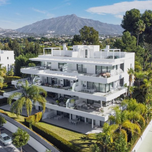 Discover-This-Exclusive-Apartment-for-Sale-in-Cataleya-Estepona (23)