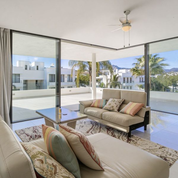 Discover-This-Exclusive-Apartment-for-Sale-in-Cataleya-Estepona (9)