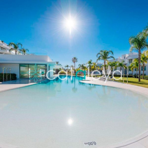 Luxury-Apartment-with-Large-Terrace-for-Sale-in-Cataleya-Estepona-(18)
