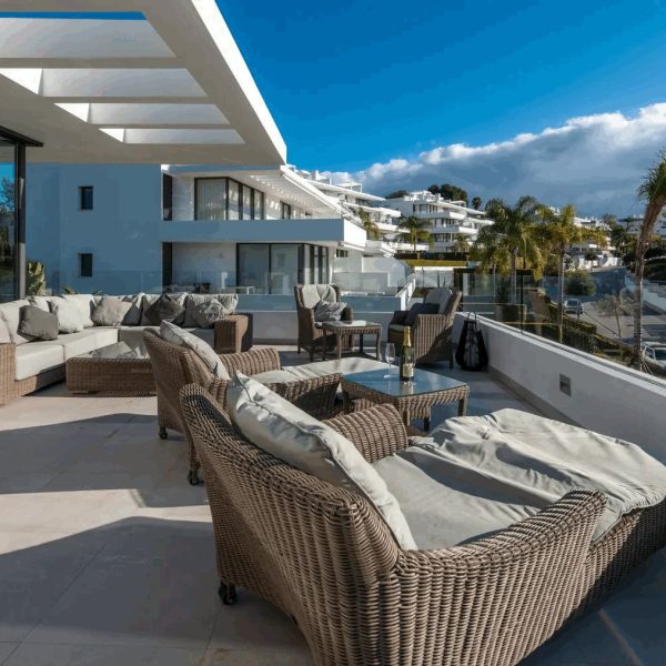 Luxury Duplex Penthouse for Sale in Cataleya Estepona 15