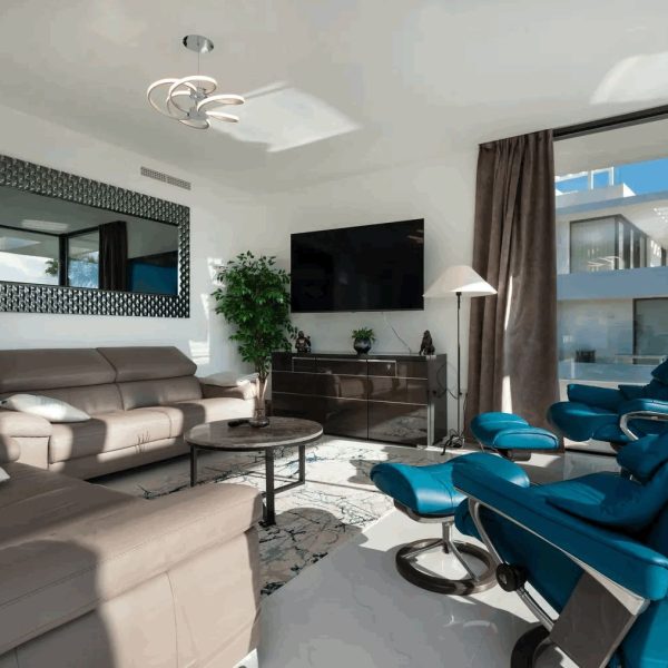 Luxury Duplex Penthouse for Sale in Cataleya Estepona 7