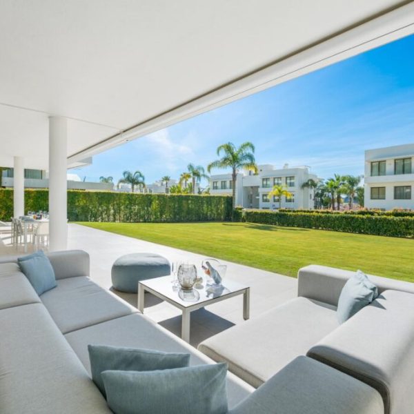 Luxury Ground Floor Living for sale in Cataleya Estepona 11