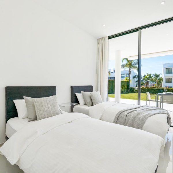 Luxury Ground Floor Living for sale in Cataleya Estepona 5