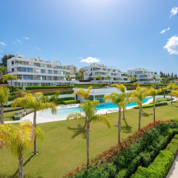 Luxury Ground Floor Living for sale in Cataleya Estepona 9