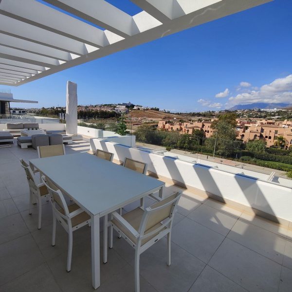 Sea View Penthouse for Sale in Cataleya Estepona 20