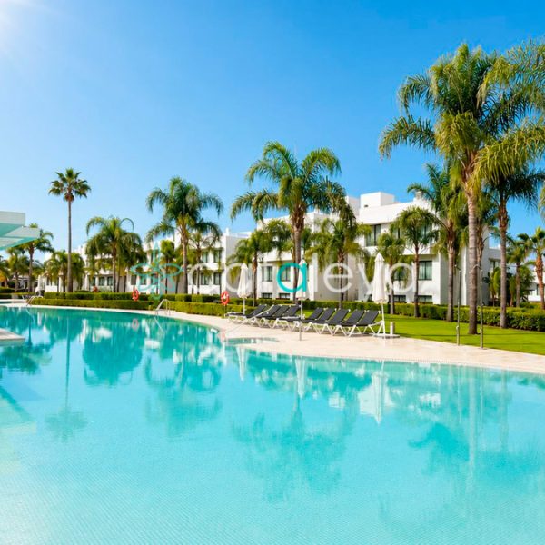 Spacious Apartment with Large Terrace for Sale in Cataleya Estepona, Atalaya Gol (22)