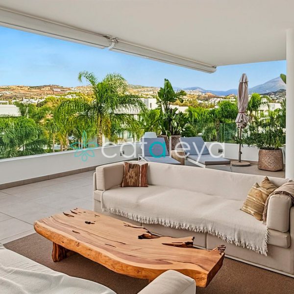 Spacious Apartment with Large Terrace for Sale in Cataleya Estepona, Atalaya Gol