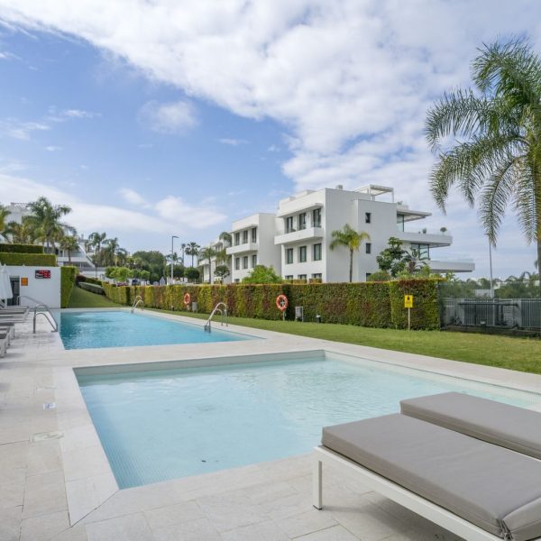 stunning-duplex-penthouse-for-sale-in-Cataleya-Estepona (6)
